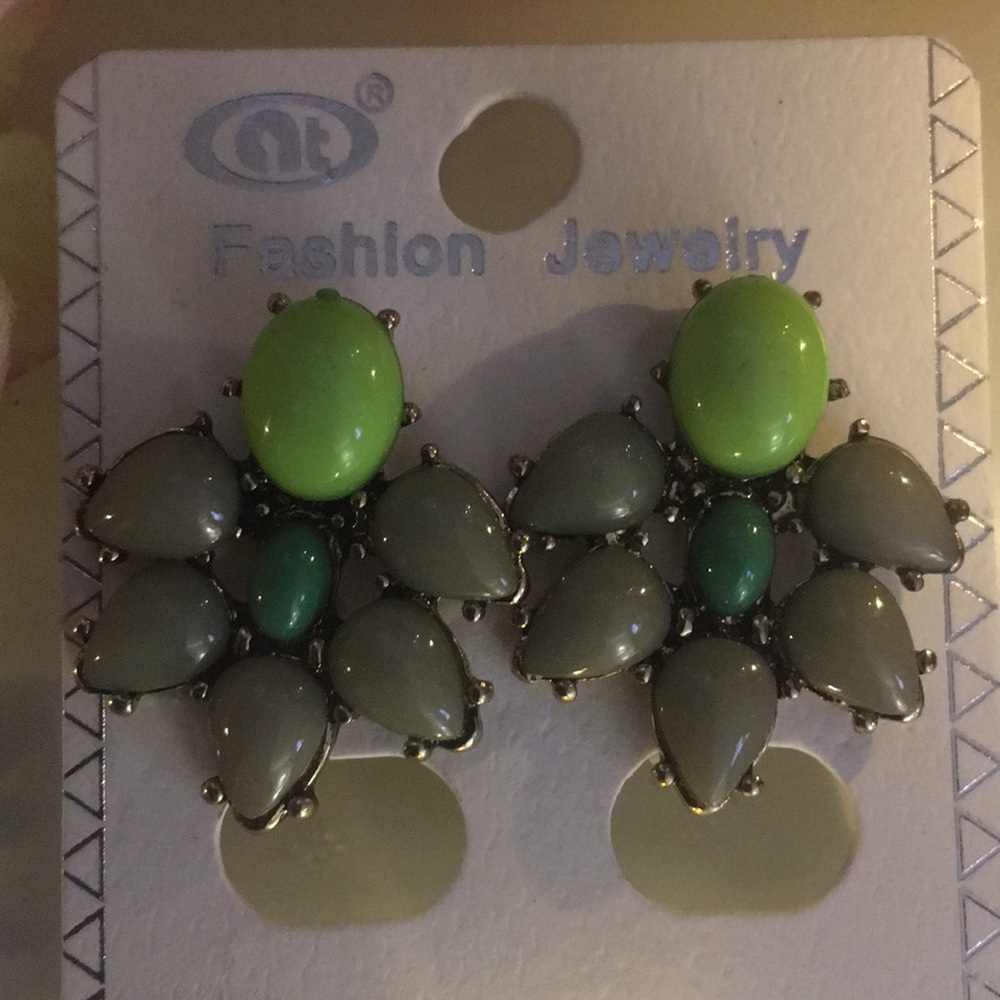 Women’s Green enamel stud earrings